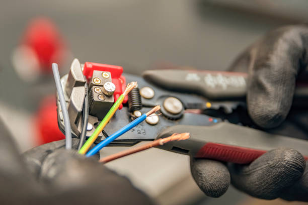 Best Licensed Electrician  in Waterflow, NM